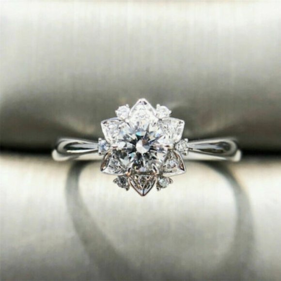 *New Halo Diamond White Sapphire Ring - Picture 3 of 5